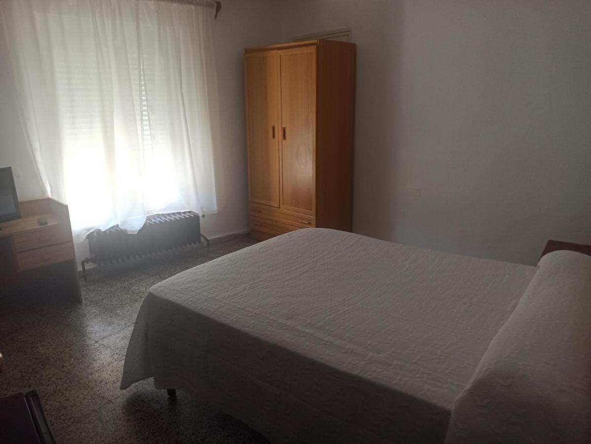 Hostal Restaurante El Burguiyo El Barraco Kültér fotó
