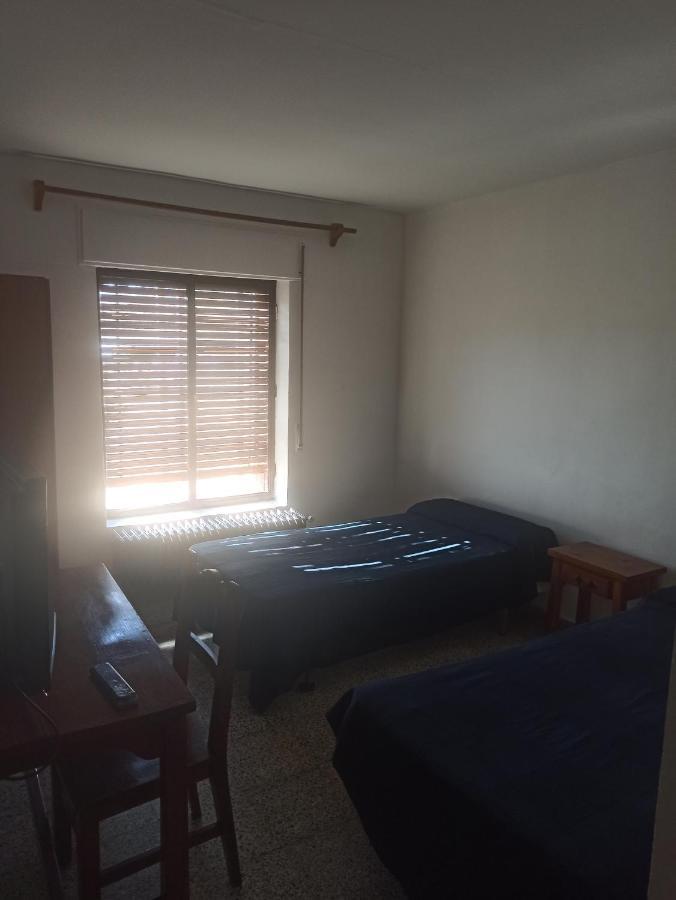 Hostal Restaurante El Burguiyo El Barraco Kültér fotó