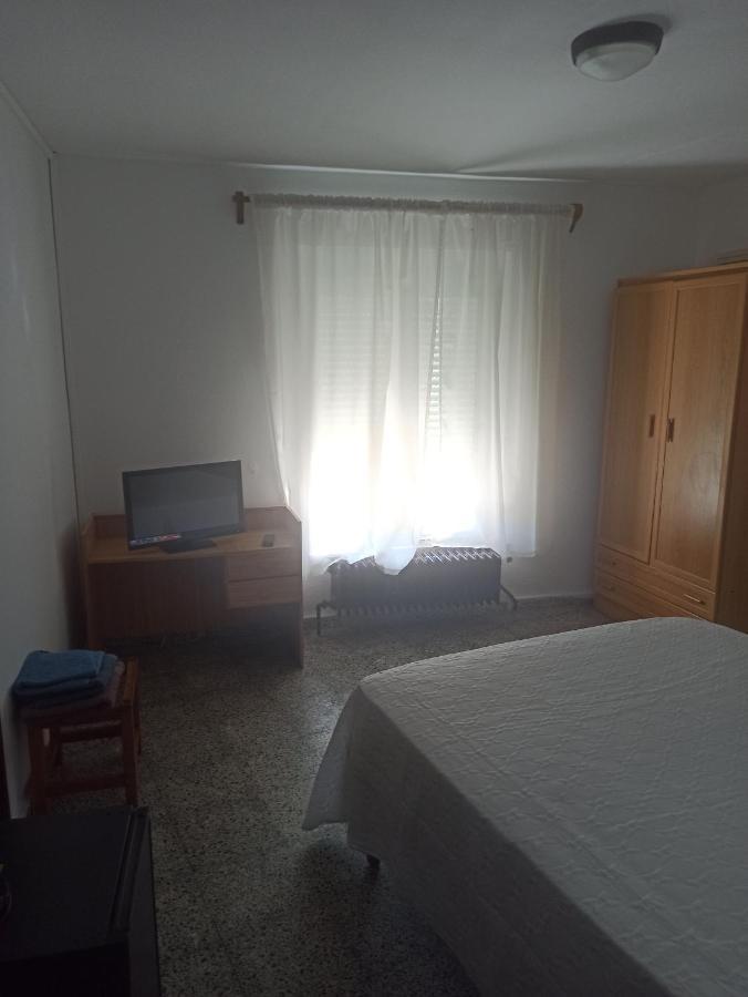 Hostal Restaurante El Burguiyo El Barraco Kültér fotó